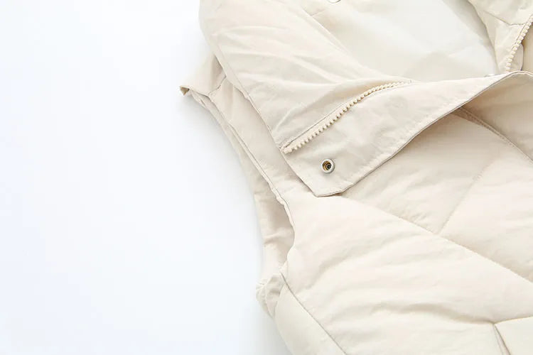 Damska puchowa kamizelka z wysokim kołnierzem