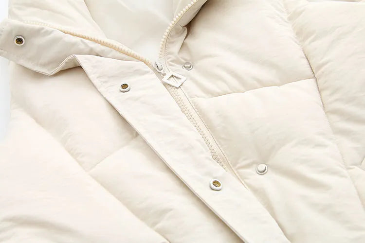 Damska puchowa kamizelka z wysokim kołnierzem