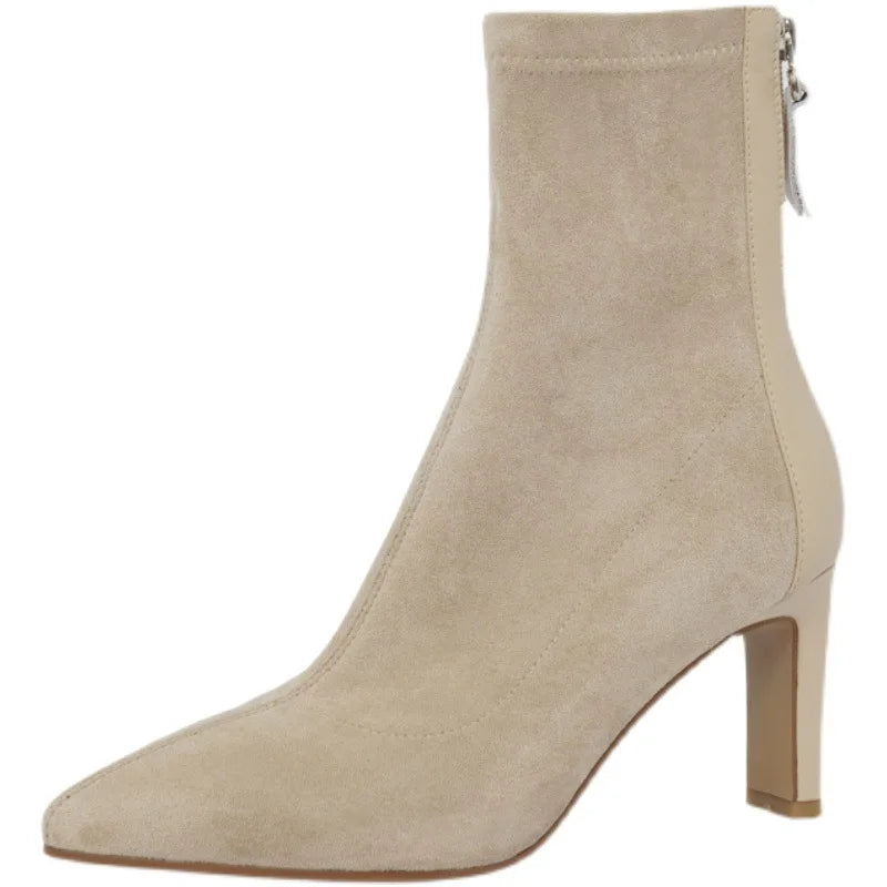 Damskie buty zamszowe na obcasie Herund