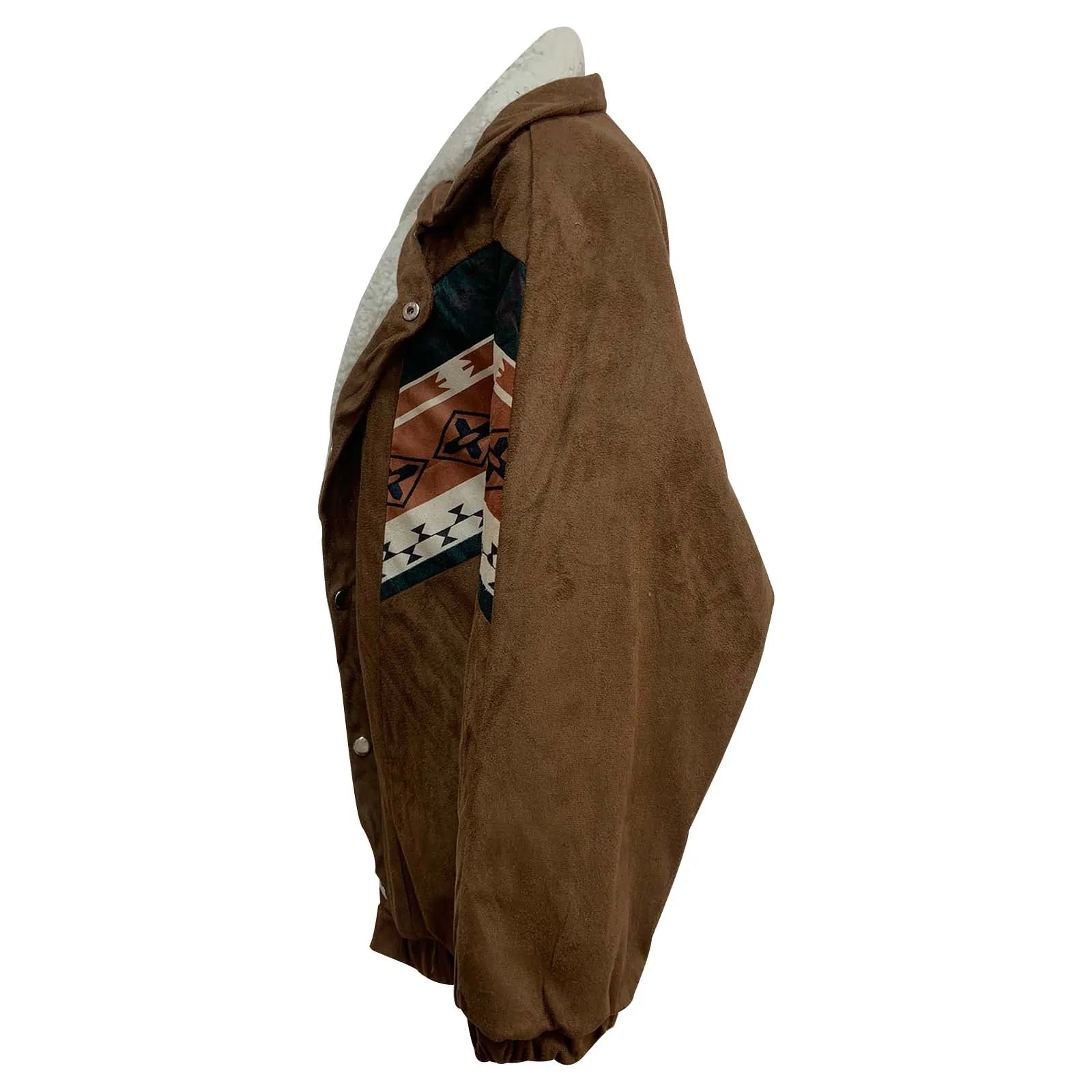 Damska kurtka z wzorem vintage i futrzanym ociepleniem