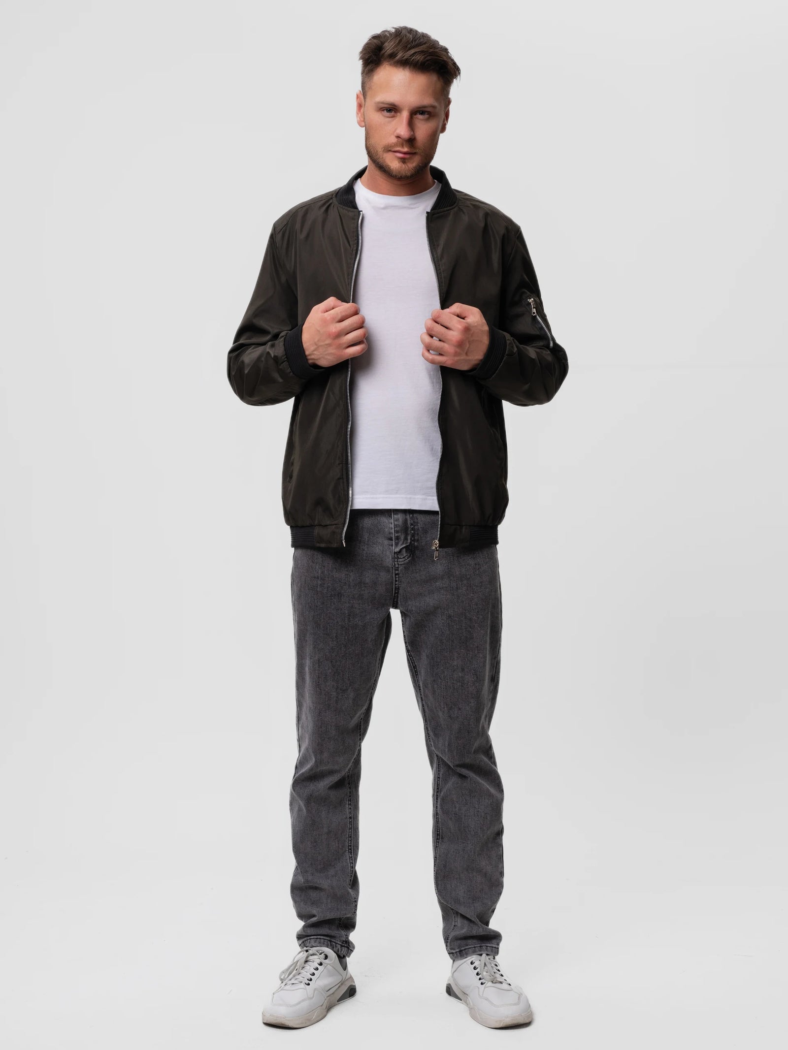 Stylowa męska kurtka bomberka zasuwana na zamek
