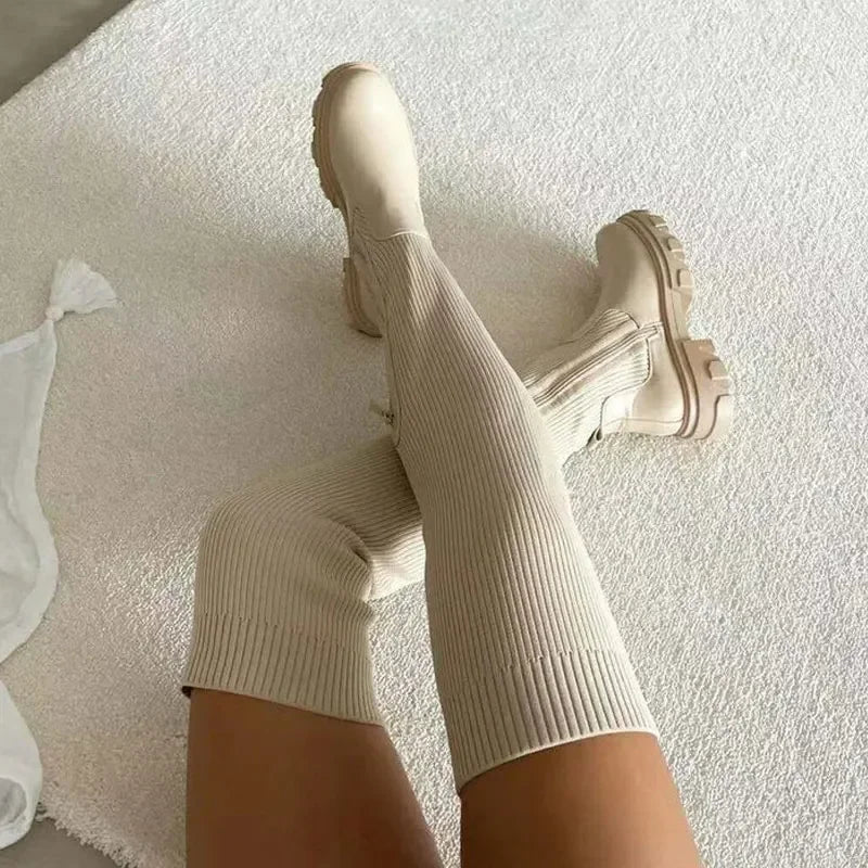 Damskie kozaki za kolano na grubej podeszwie – elastyczne, modne i wygodne