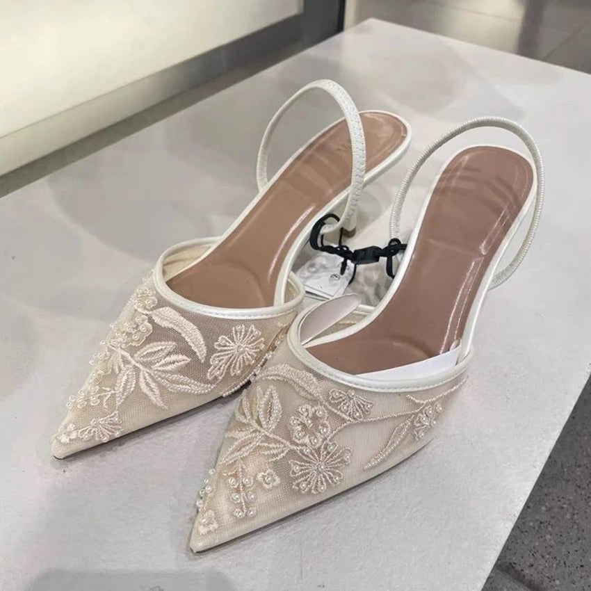 Damskie Czółenka Slingback z Haftowaną Siateczką – Eleganckie Szpilki z Noskiem w Szpic