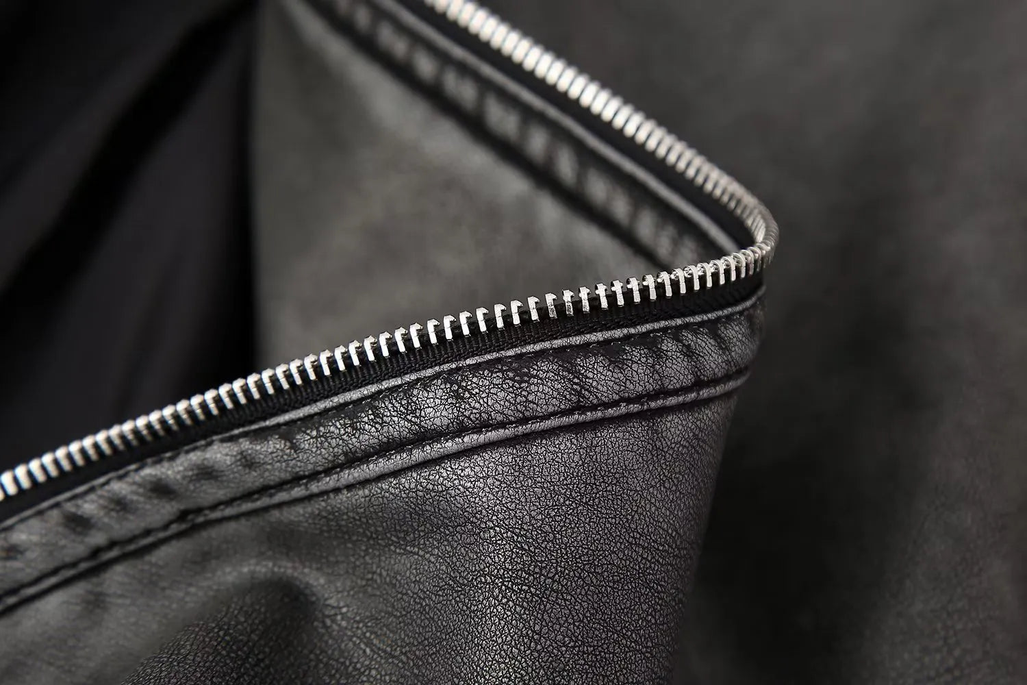 Damska kurtka bomberka skórzana