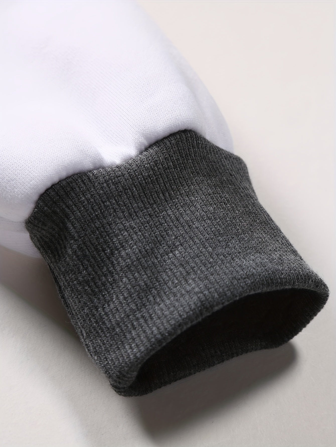 Męska Bluza z Dwukolorowym Paskowym Wzorem