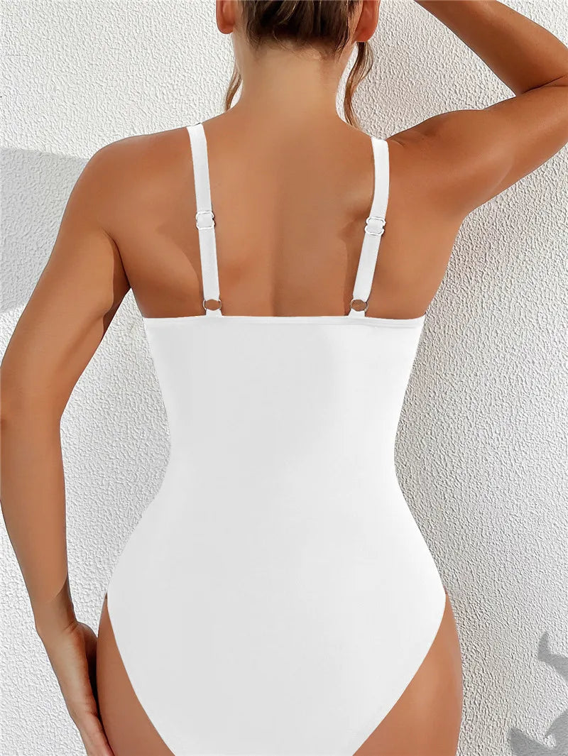 Elegancki Jednoczęściowy Strój Kąpielowy z Wstawkami z Siateczki