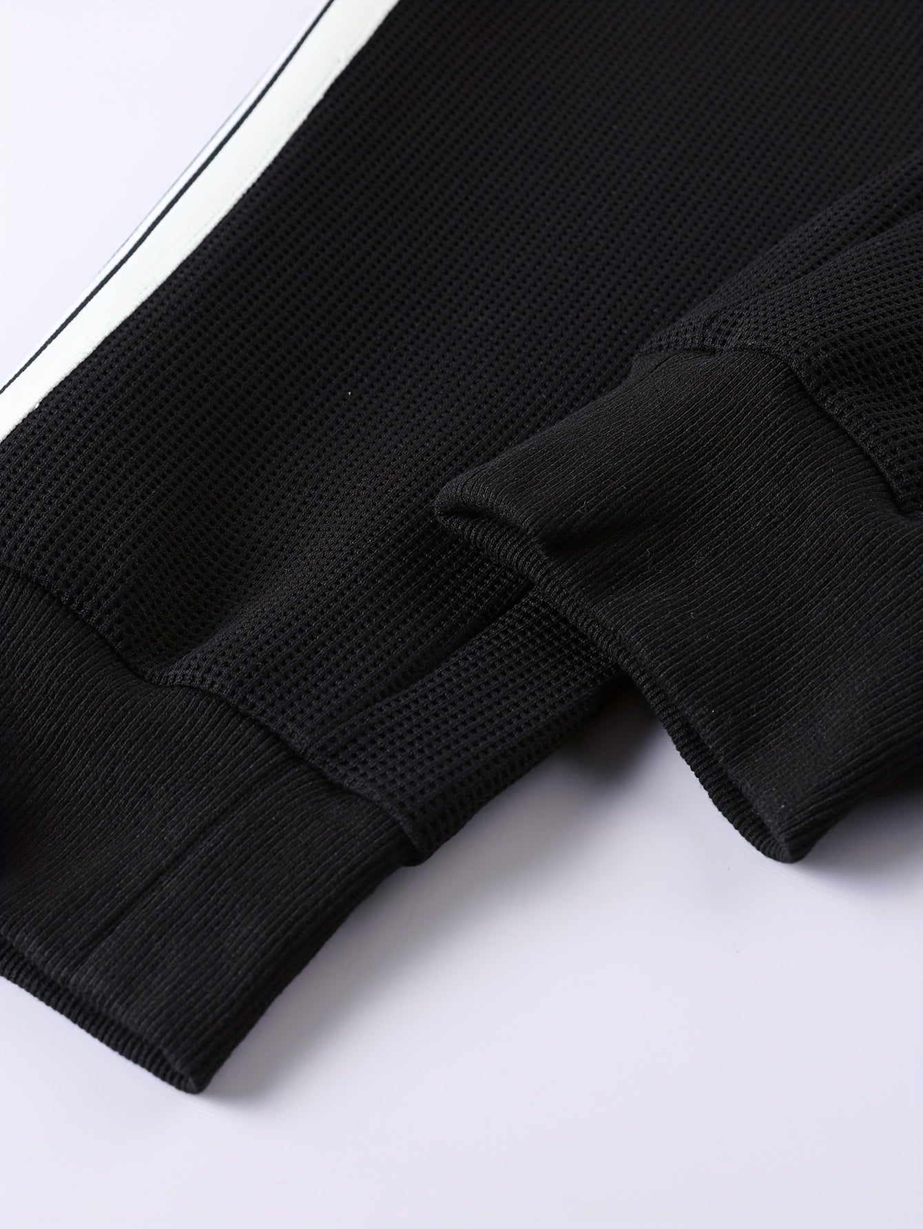 Męski Dresowy Zestaw Sportowy z Kontrastowymi Paskami