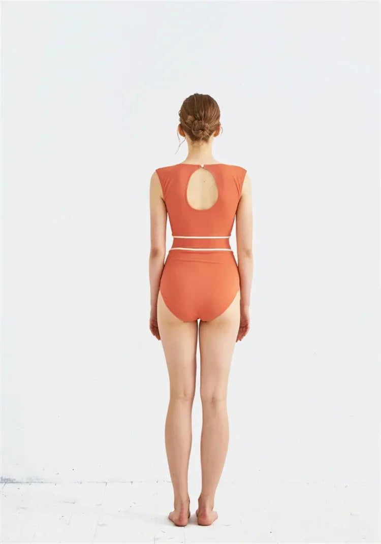 Jednoczęściowy Strój Kąpielowy Damski – Modelujący Pas, Pełne Zakrycie, Elegancki Fason