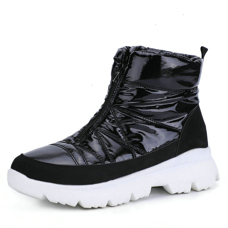 Wysokie obuwie zimowe z połyskującym wykończeniem