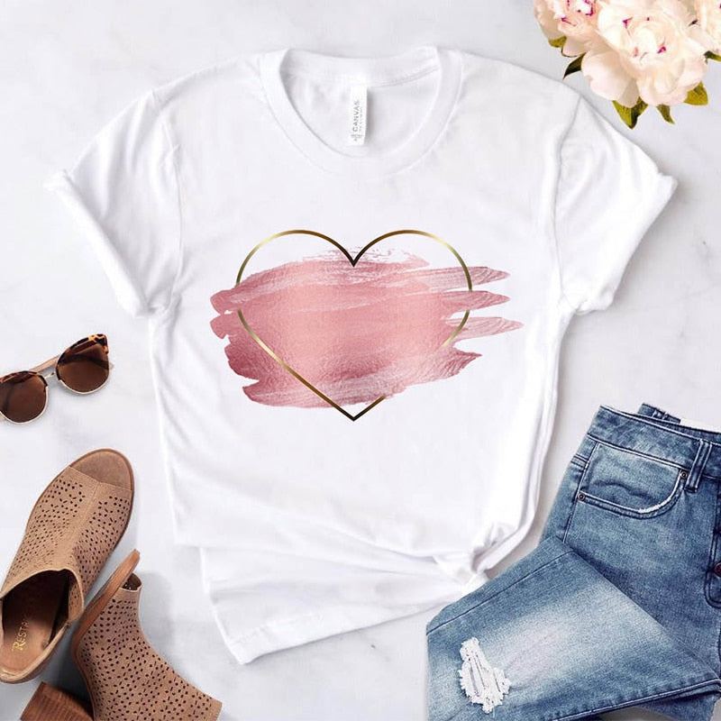 Koszulka z romantycznym motywem serca