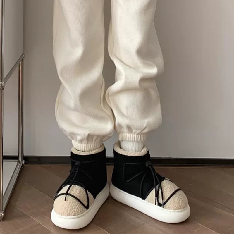 Damskie ocieplane śniegowce z futerkiem i elastycznym wiązaniem