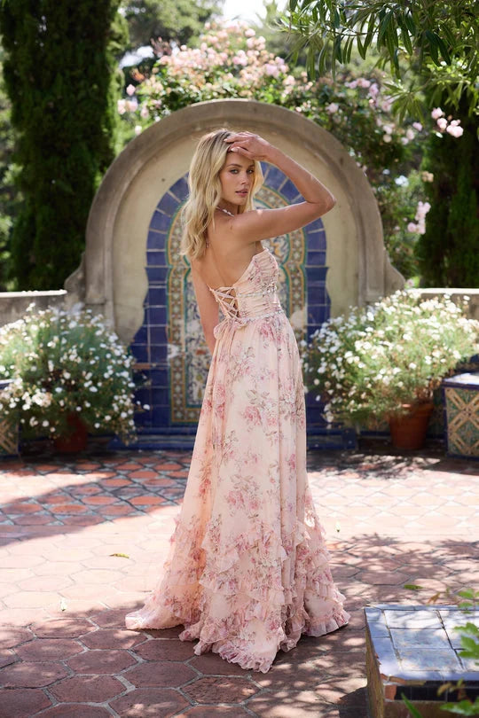 Długa Sukienka Maxi w Kwiaty z Dekoltem Halter i Rozcięciem – Elegancka Sukienka na Wesele