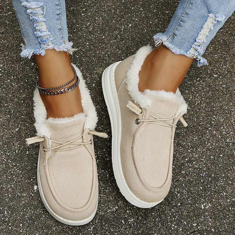 Damskie buty wsuwane ocieplane – lekkie mokasyny z futerkiem