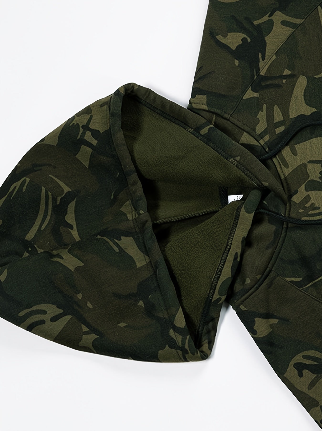 Męska bluza z kapturem z kamuflażowym wzorem