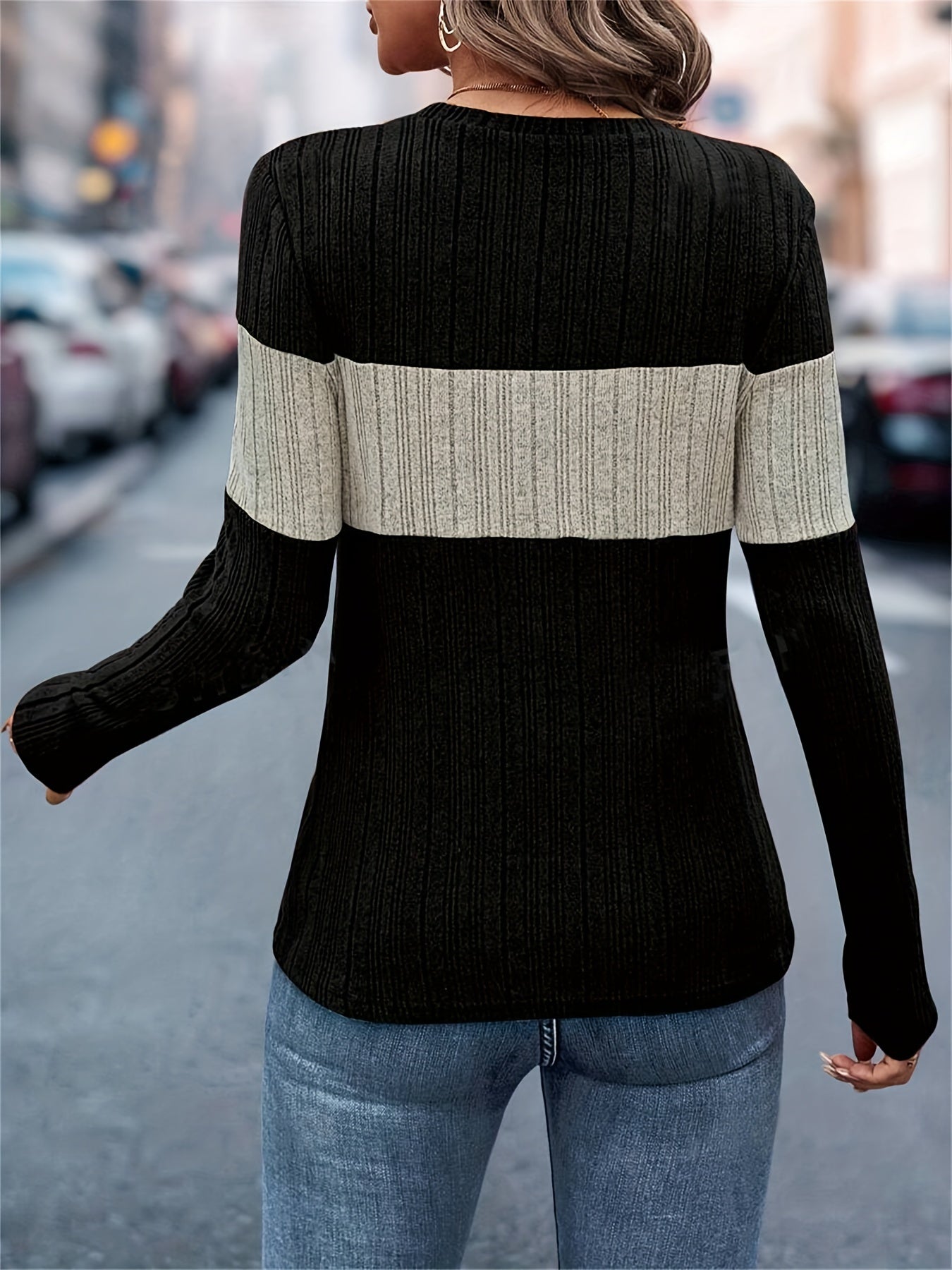 Damski Sweter z Kontrastowymi Paskami