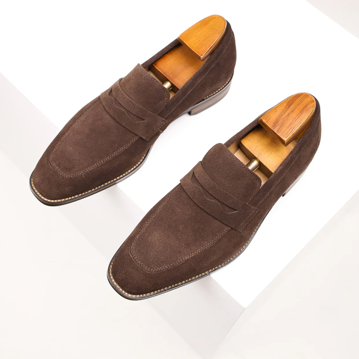 Męskie Mokasyny Zamszowe Penny Loafers – Eleganckie Buty Wsuwane Smart Casual