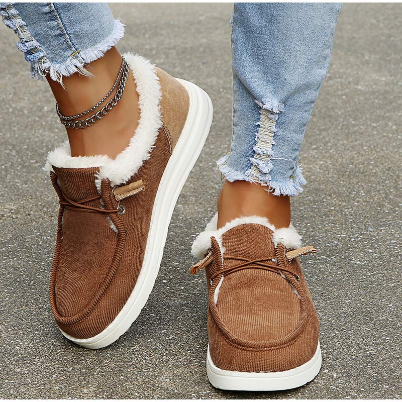 Damskie buty wsuwane ocieplane – lekkie mokasyny z futerkiem