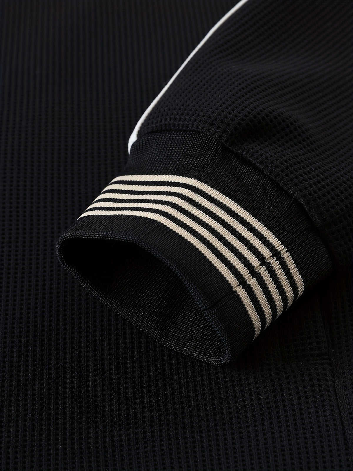 Męski Dresowy Zestaw Sportowy z Kontrastowymi Paskami