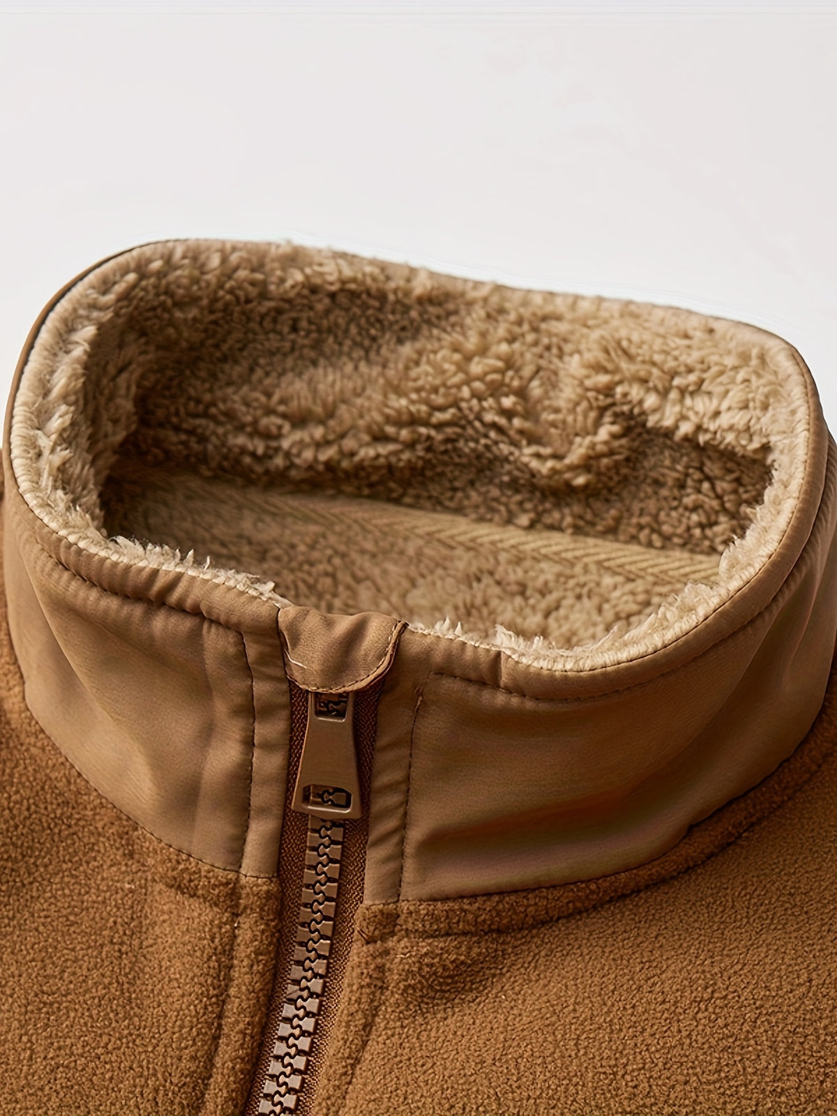 Męska polarowa kurtka z ociepleniem i zamkiem