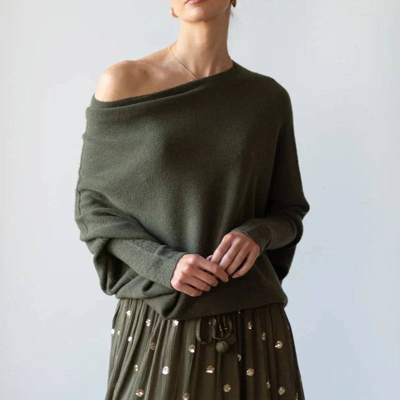 Damski sweter oversize z łódkowym dekoltem – miękki i przytulny
