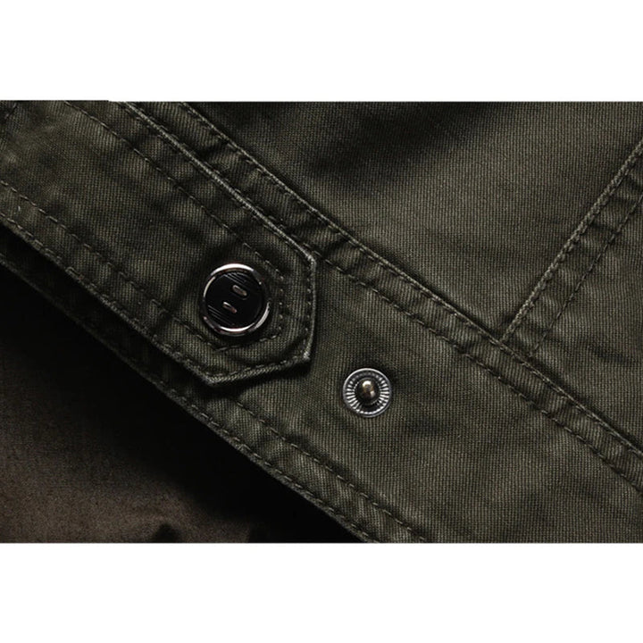 Męska kurtka wojskowa w stylu militarno-casual, z kieszeniami i stójką