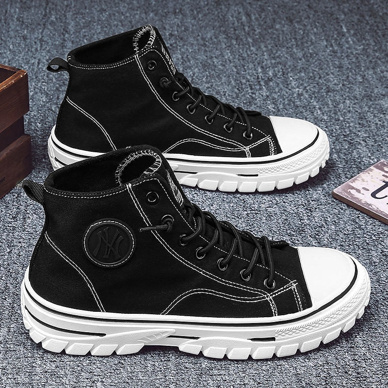 Stylowe i Wytrzymałe Wysokie Trampki Męskie