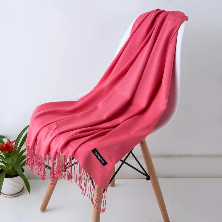 Kaszmirowy szal z frędzlami