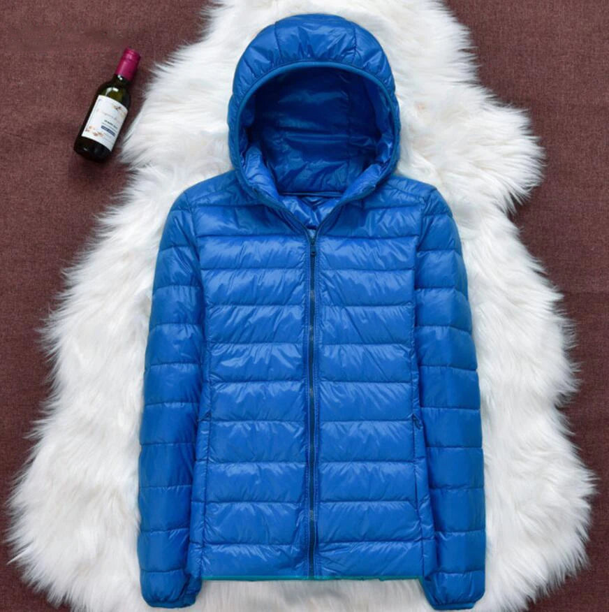 Damska kurtka pikowana z kapturem, lekka i ocieplana, idealna na jesień i zimę