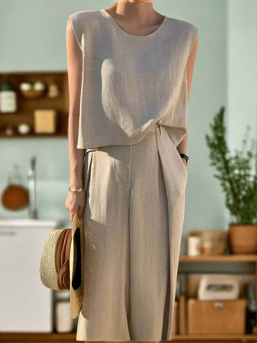 Lniany damski komplet: top bez rękawów i szerokie spodnie