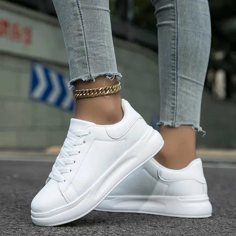 Damskie klasyczne sneakersy z grubszą podeszwą