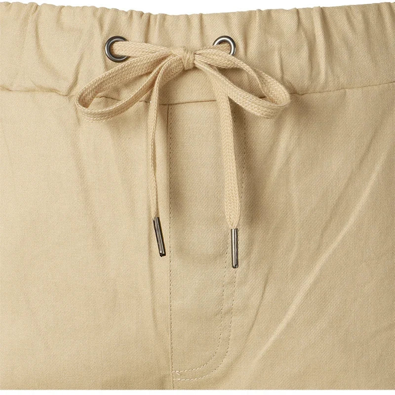 Męskie szorty cargo z kieszeniami – krótkie spodenki z troczkiem w pasie