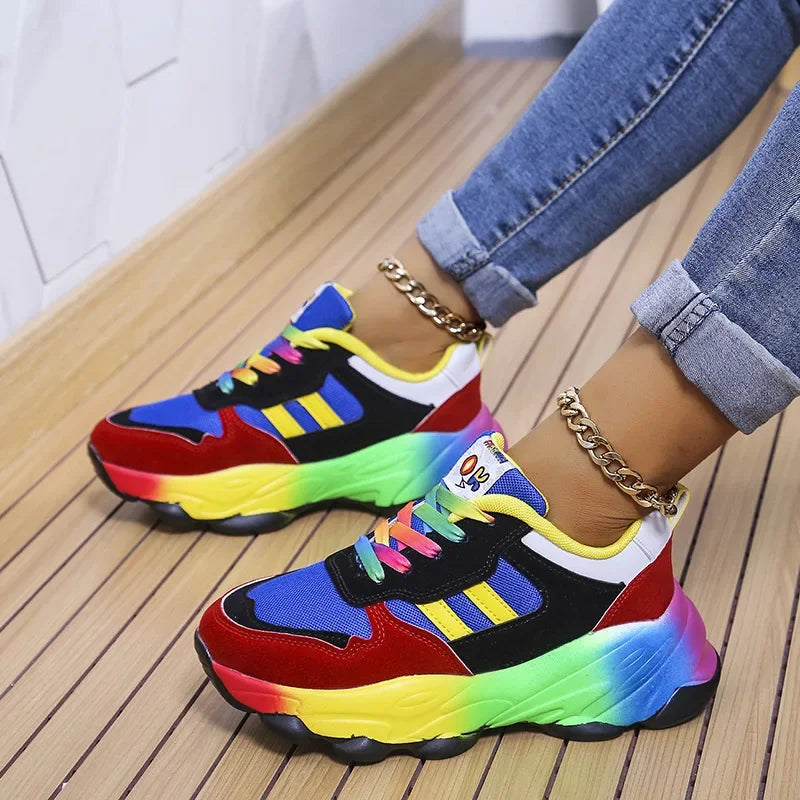 Kolorowe sneakersy damskie na platformie – sportowy styl