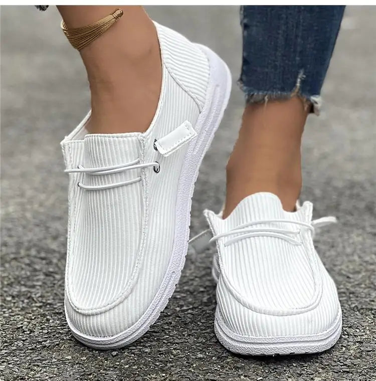 Damskie buty wsuwane z tkaniny – lekkie i wygodne mokasyny na lato