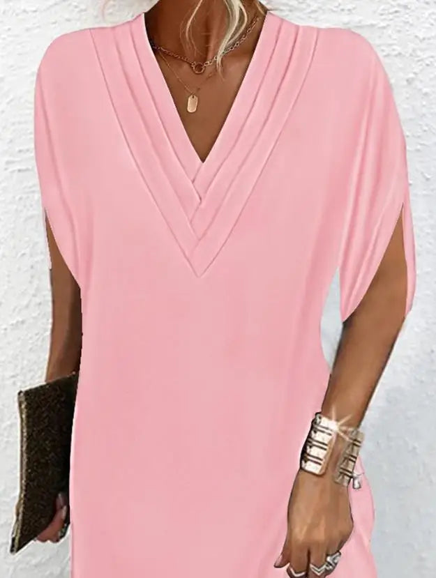 Elegancka Sukienka Koktajlowa z Dekoltem V