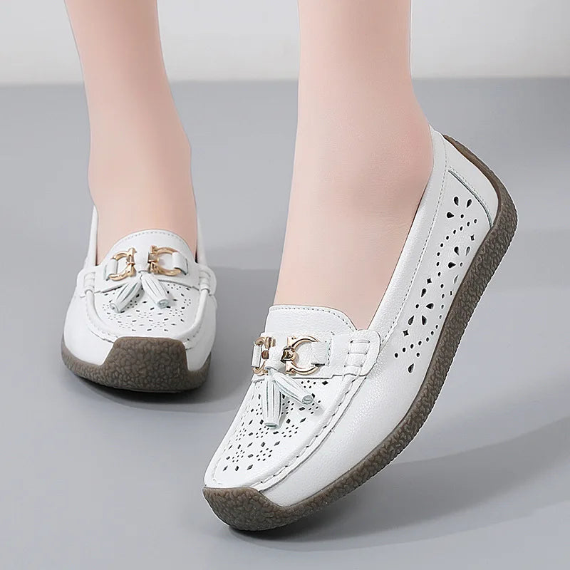 Damskie skórzane buty ortopedyczne wsuwane – ażurowe półbuty z miękką podeszwą