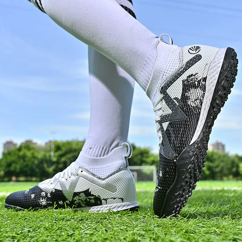 Buty piłkarskie korki w wersji turf i lanki