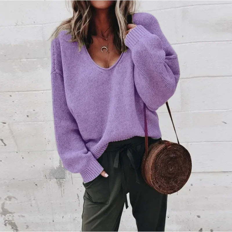 Damski sweter oversize z dekoltem w serek – luźny sweter casual na jesień i zimę