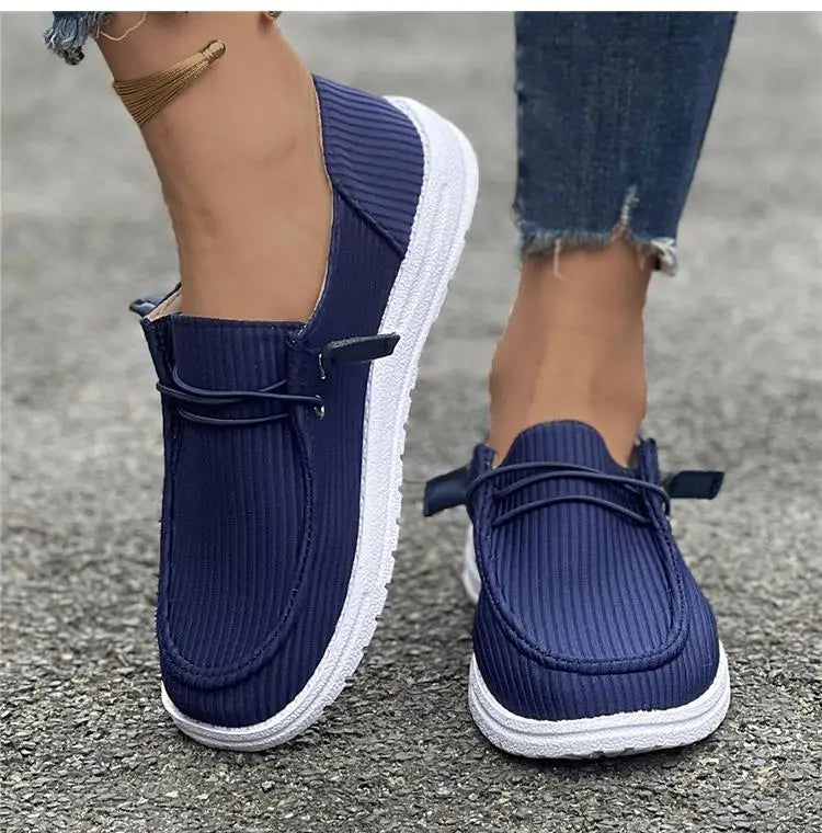 Damskie buty wsuwane z tkaniny – lekkie i wygodne mokasyny na lato