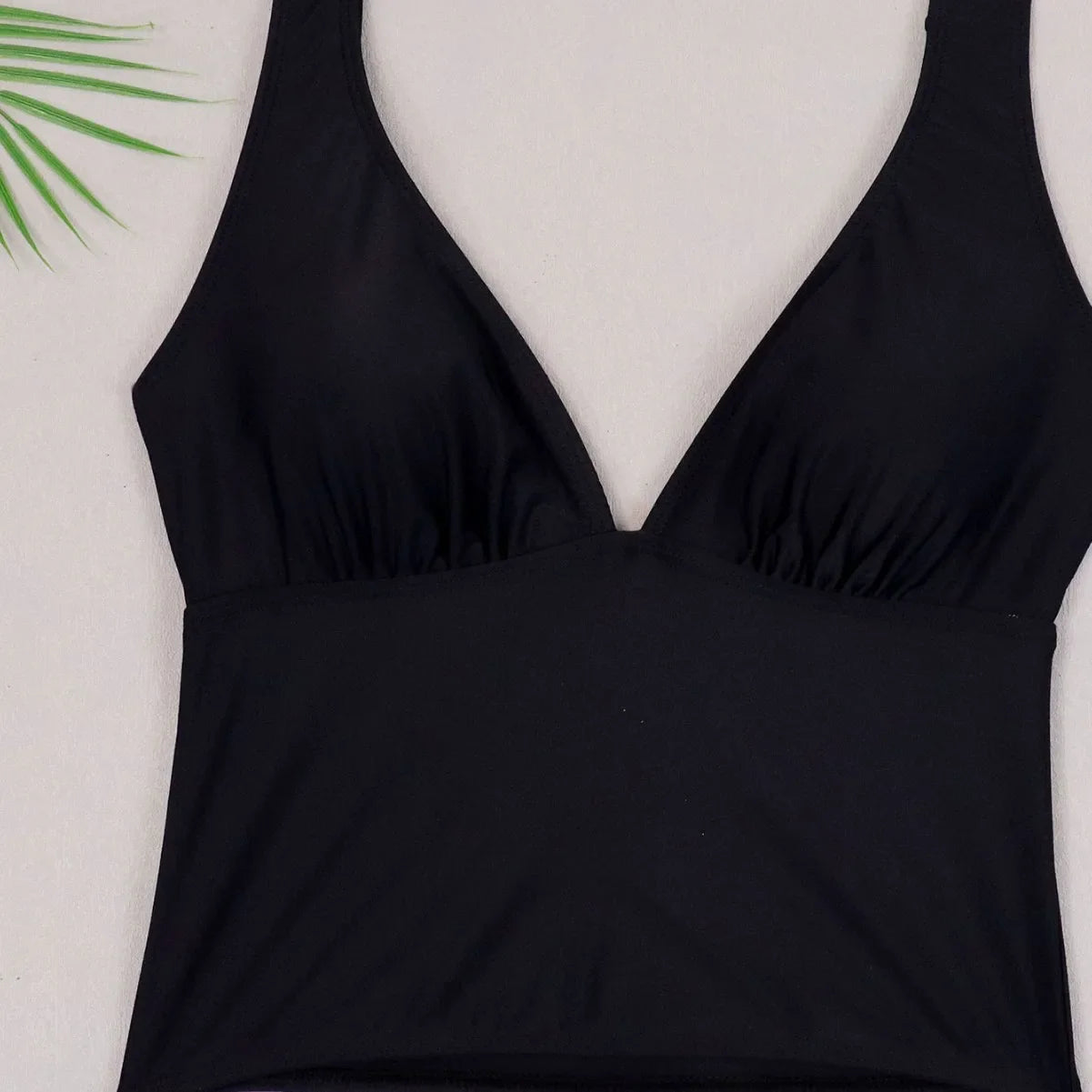 Damski Dwuczęściowy Strój Kąpielowy – Top typu Tankini z Dekoltem V i Regulowanymi Majtkami z Wysokim Stanem