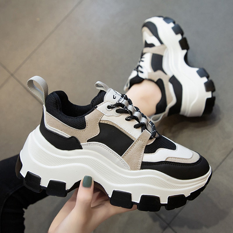 Damskie Sneakersy w Stylu Retro z Kontrastującymi Panelami