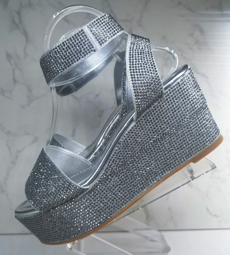 Damskie sandały na platformie z kryształkami