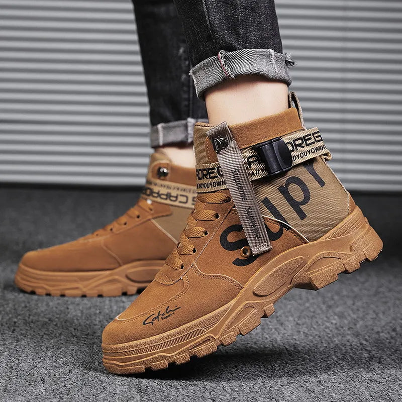 Męskie buty miejskie z wysoką cholewką i paskiem