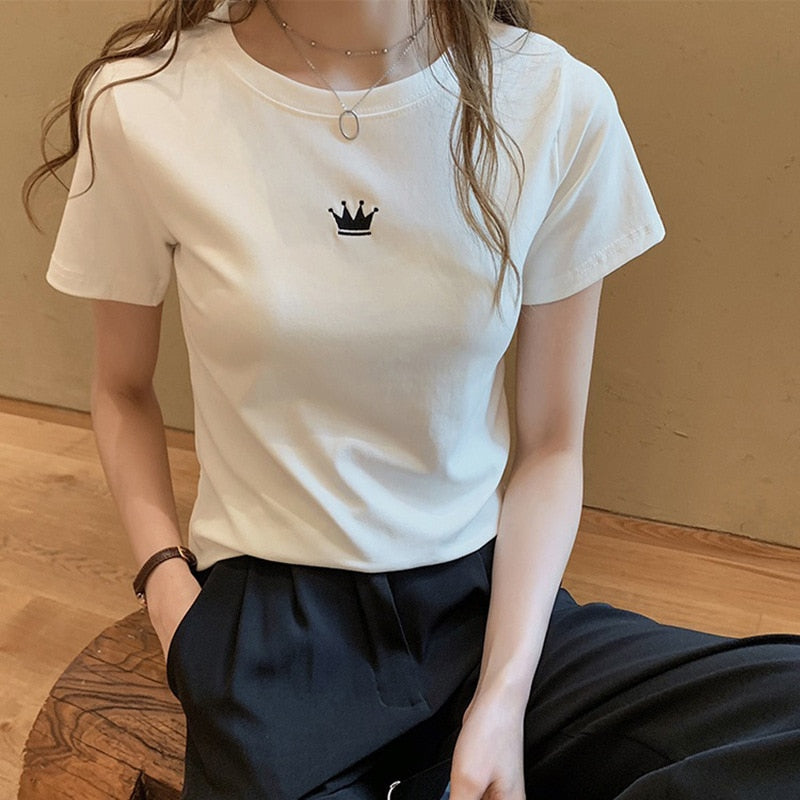 T-shirt damski z minimalistyczną koroną