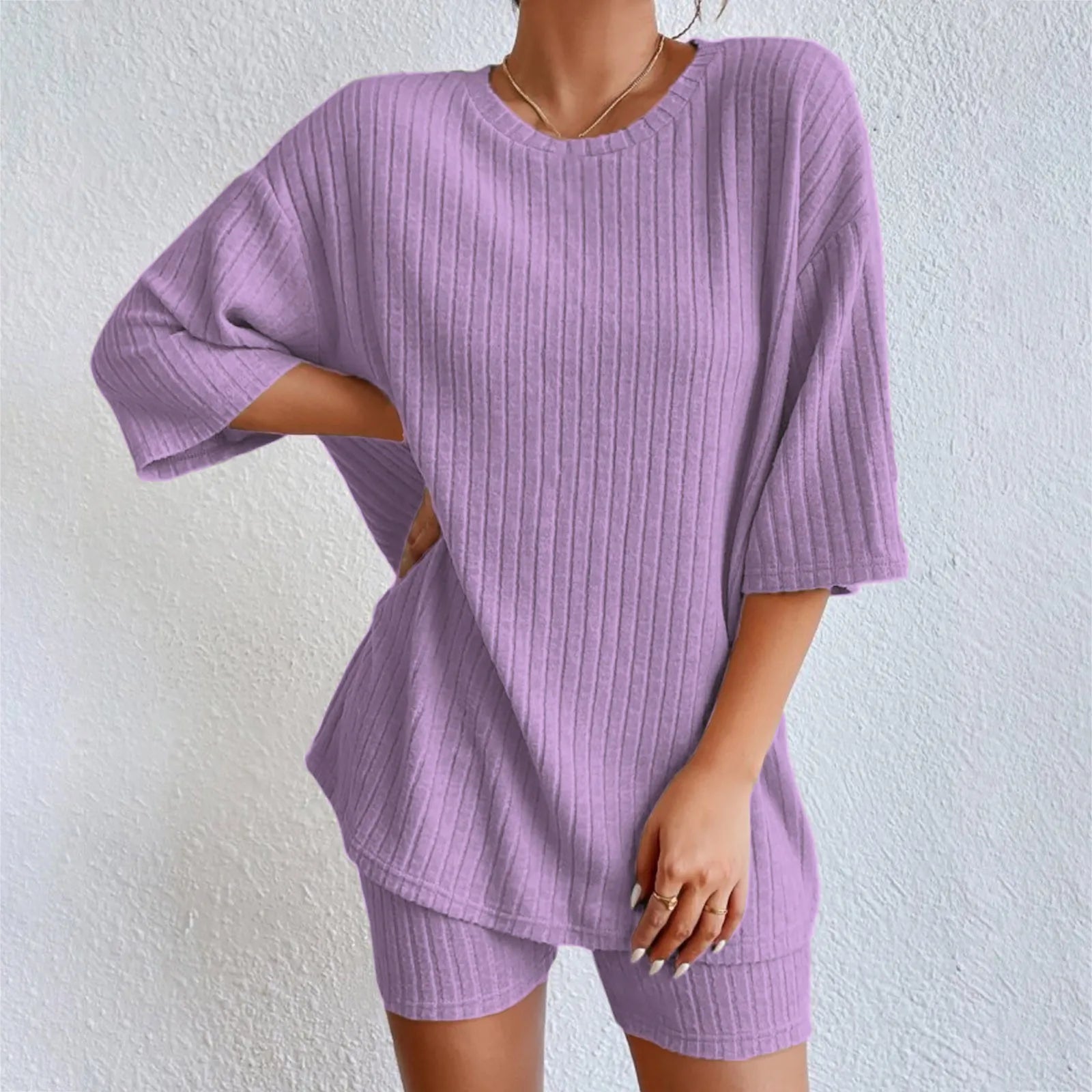 Komfortowy zestaw domowy z dzianiny z luźnym topem i szortami