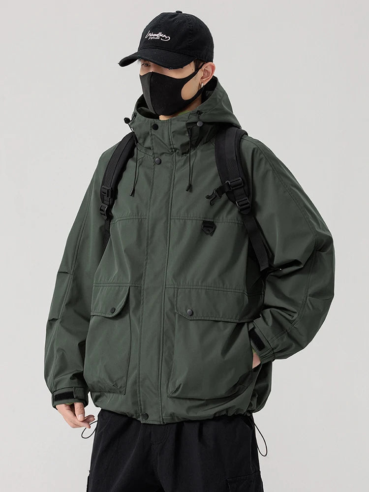 Męska kurtka outdoor z kapturem – wodoodporna i wiatroszczelna