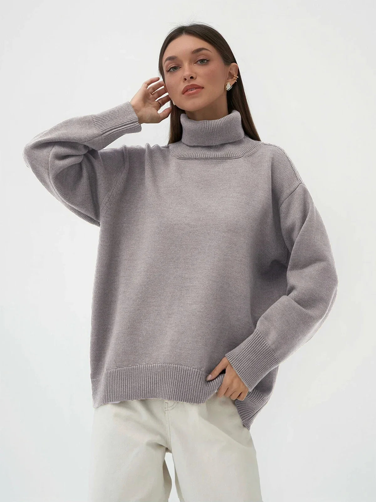 Damski sweter z golfem oversize – ciepły i miękki na jesień i zimę