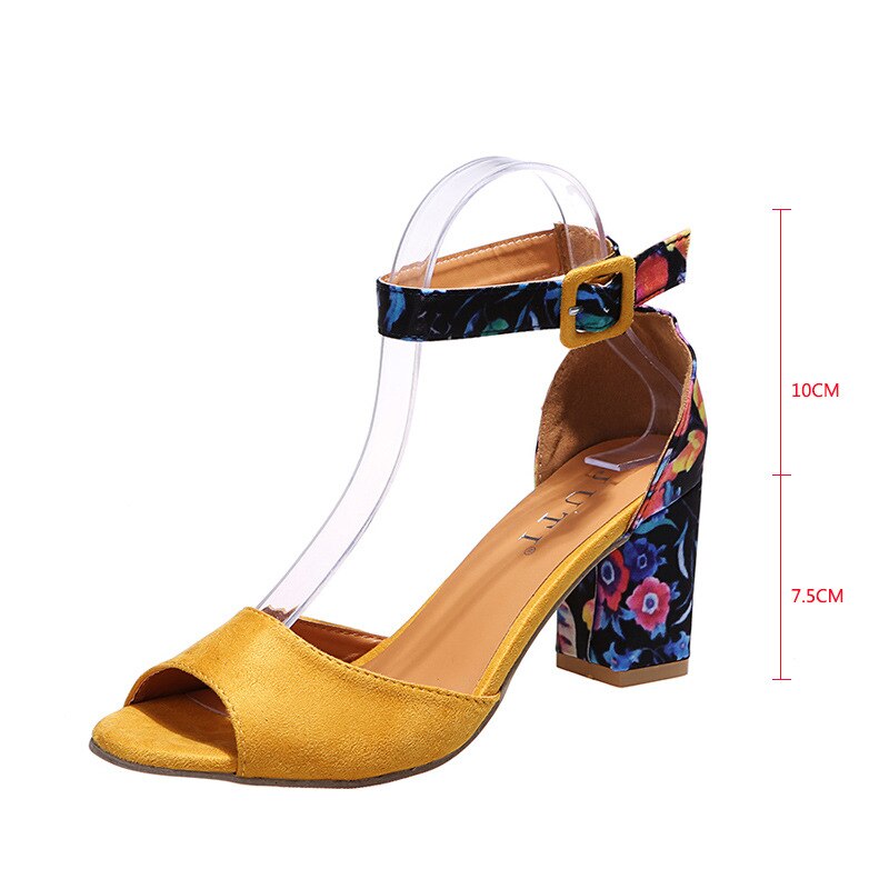 Buty na obcasie Floral