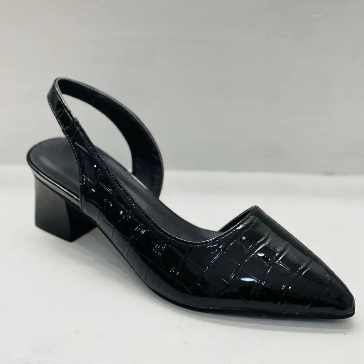 Damskie czółenka slingback z fakturą skóry krokodyla na niskim obcasie