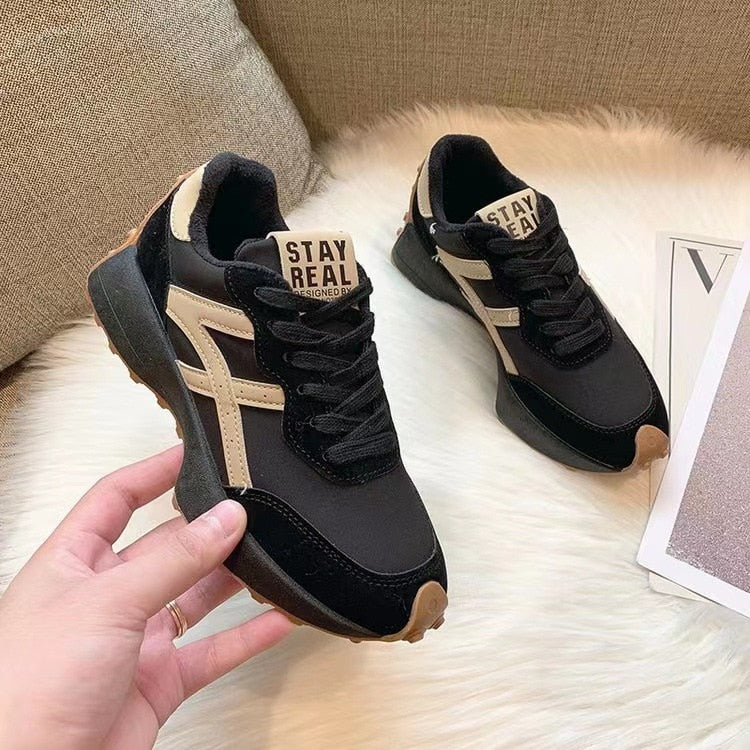 Damskie Sneakersy Retro z Zamszowymi Wstawkami