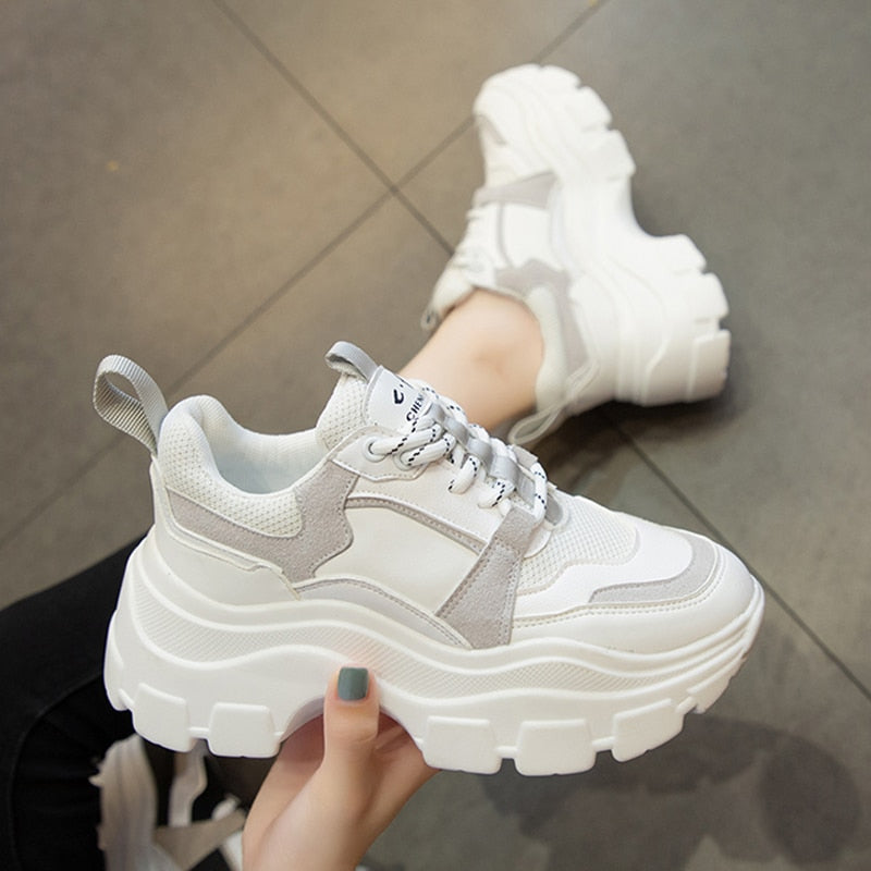 Damskie Sneakersy w Stylu Retro z Kontrastującymi Panelami